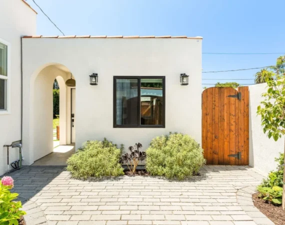 spanish-style-garage-adu